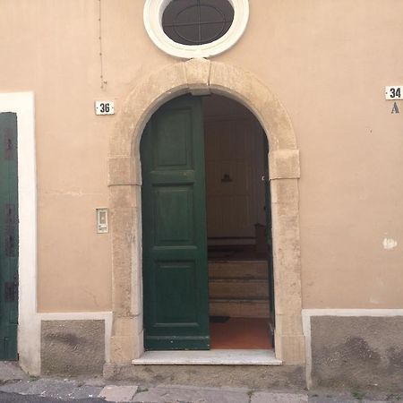 Bed & Breakfast Castello Aragonese Гаэта Экстерьер фото
