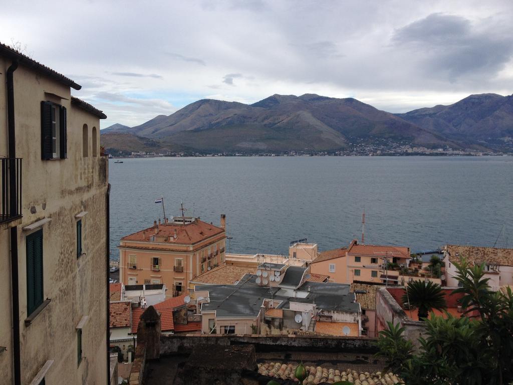 Bed & Breakfast Castello Aragonese Гаэта Экстерьер фото