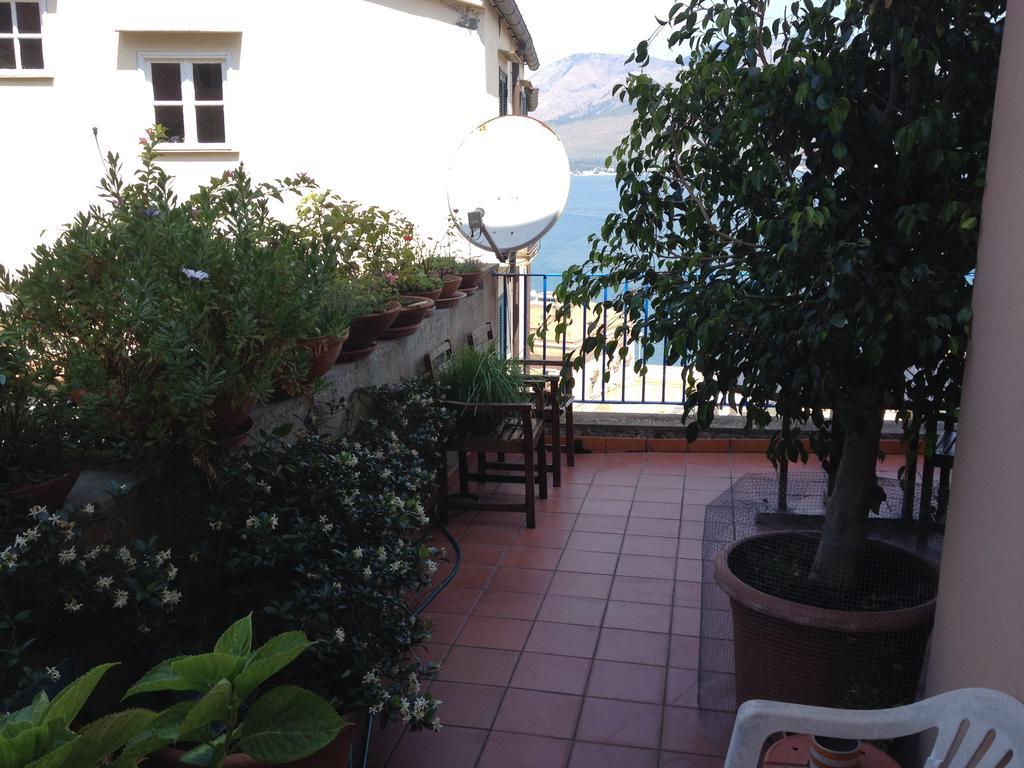 Bed & Breakfast Castello Aragonese Гаэта Экстерьер фото